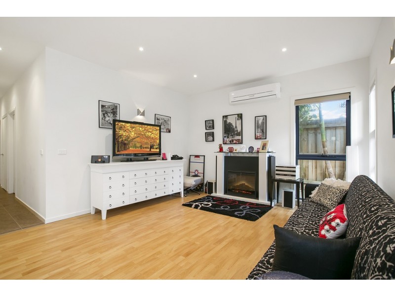 2 Katherine Circuit, Cowes VIC 3922