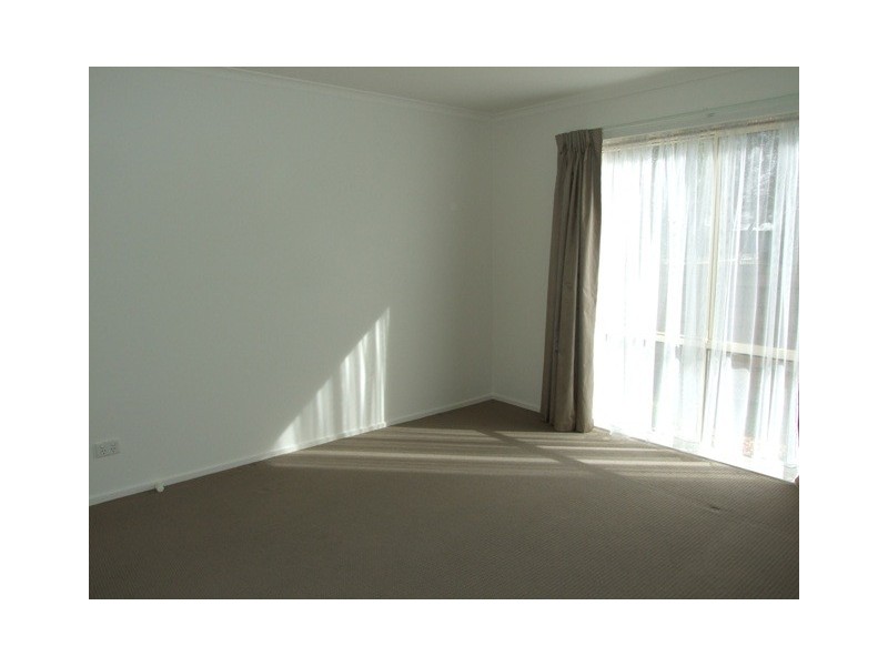 1/30 Wyndham Avenue, Cowes VIC 3922