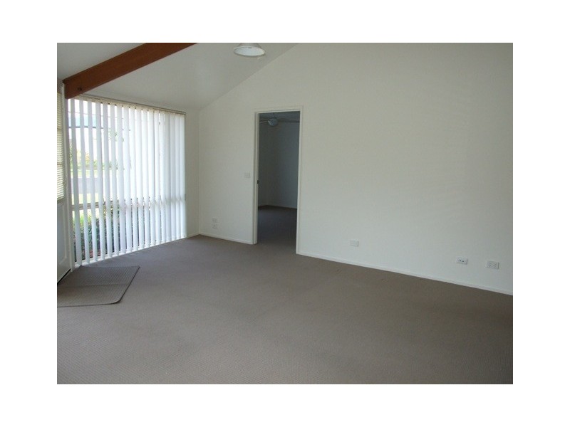 1/30 Wyndham Avenue, Cowes VIC 3922