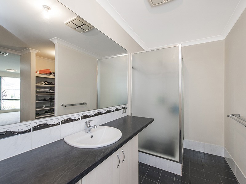 92 Price Parkway, Bertram WA 6167