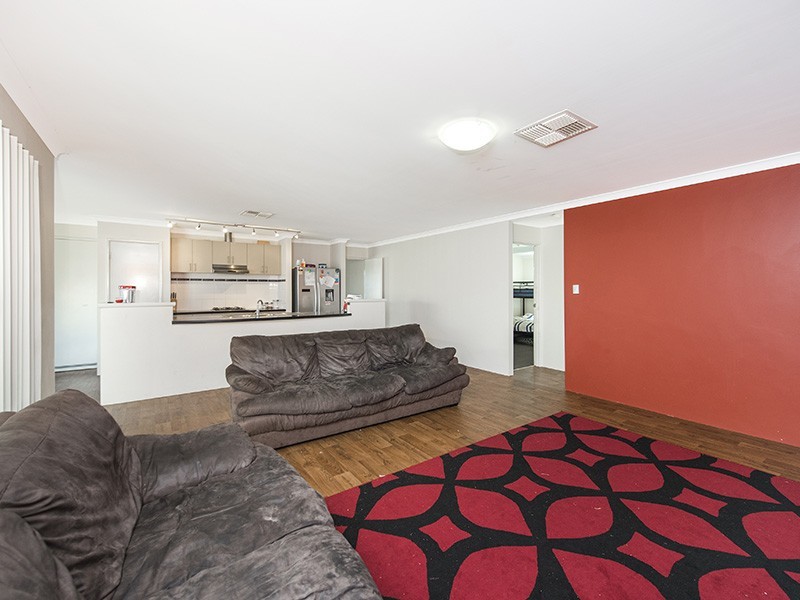 92 Price Parkway, Bertram WA 6167