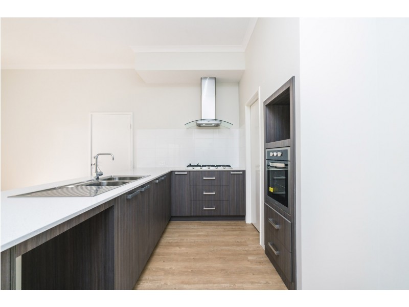 1/33 Leontes Way, Coolbellup WA 6163