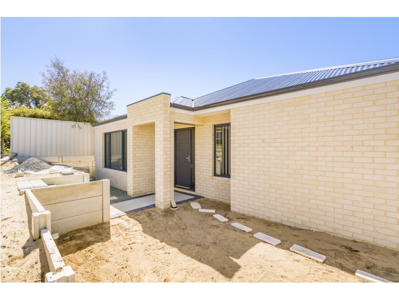 1/33 Leontes Way, Coolbellup WA 6163