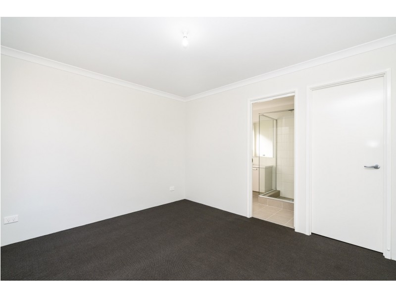 1/33 Leontes Way, Coolbellup WA 6163