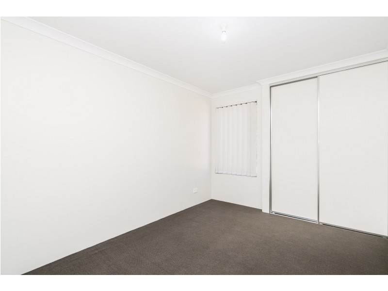 1/33 Leontes Way, Coolbellup WA 6163