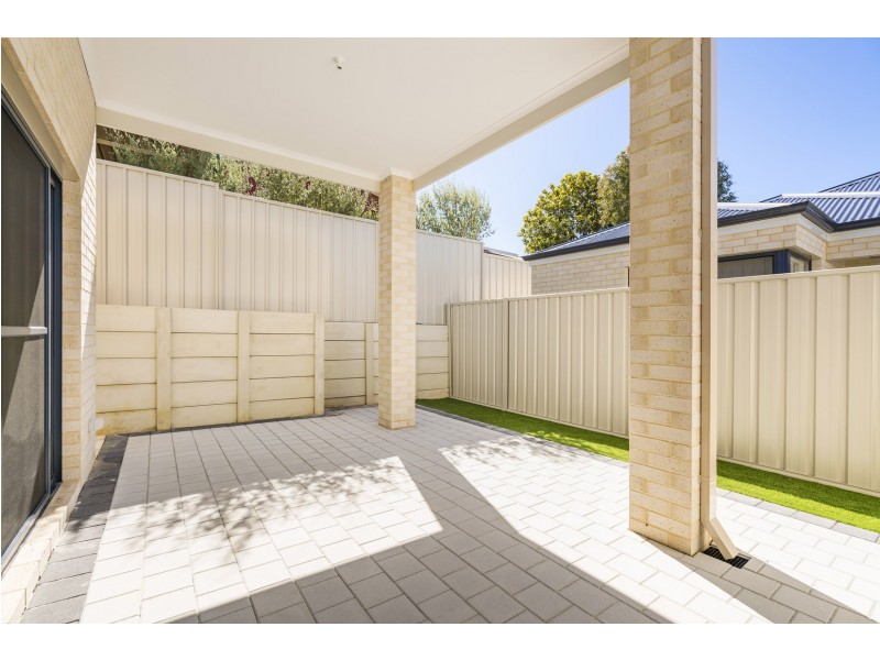 1/33 Leontes Way, Coolbellup WA 6163