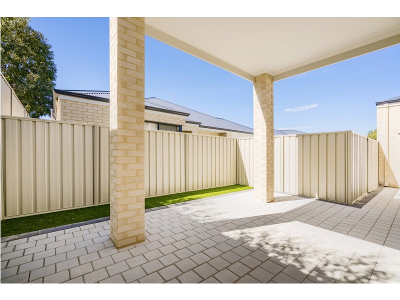1/33 Leontes Way, Coolbellup WA 6163