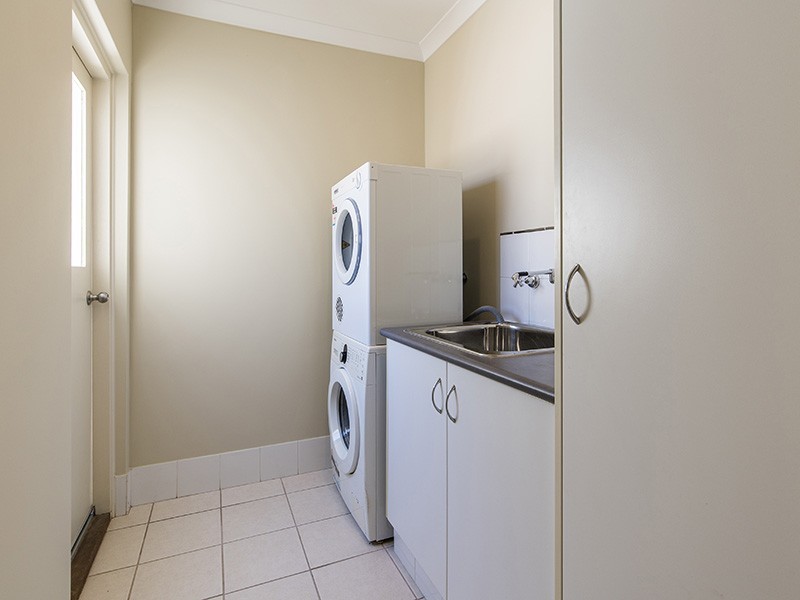 1/15 Creery Street, Dudley Park WA 6210