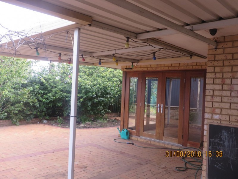 2A Sulphur Rd, Parmelia WA 6167
