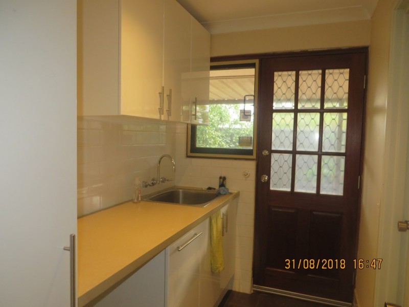 2A Sulphur Rd, Parmelia WA 6167