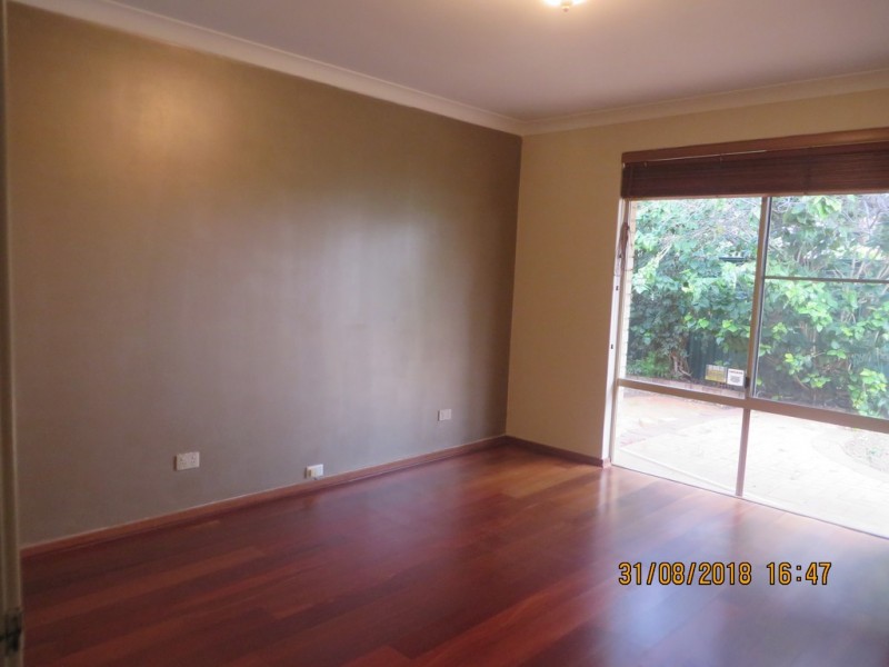 2A Sulphur Rd, Parmelia WA 6167