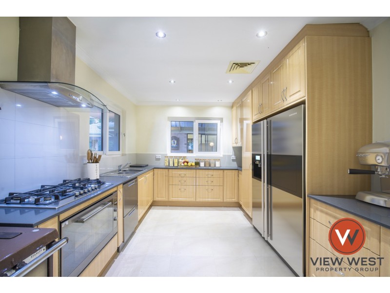 4 Malumba Crescent, Lesmurdie WA 6076
