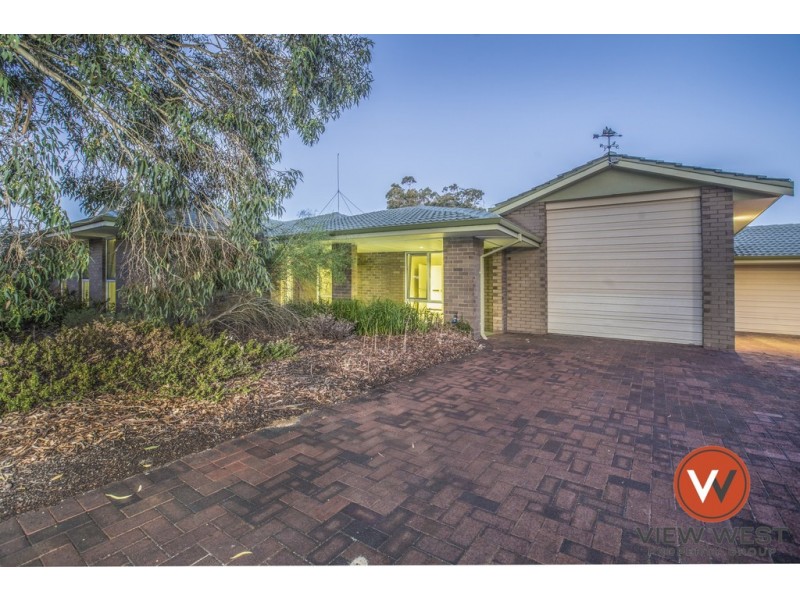 4 Malumba Crescent, Lesmurdie WA 6076