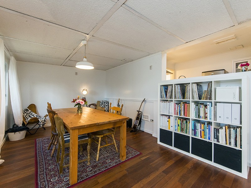 35 Caladenia Way, Koongamia WA 6056