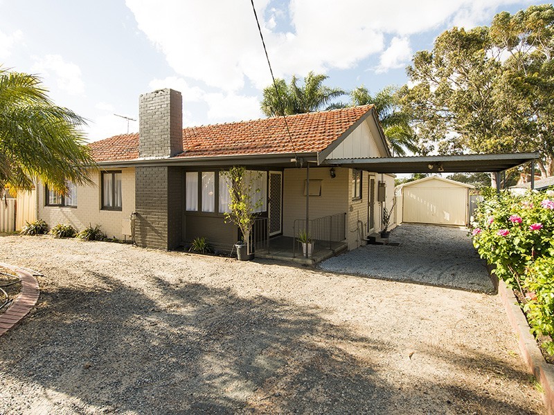 35 Caladenia Way, Koongamia WA 6056