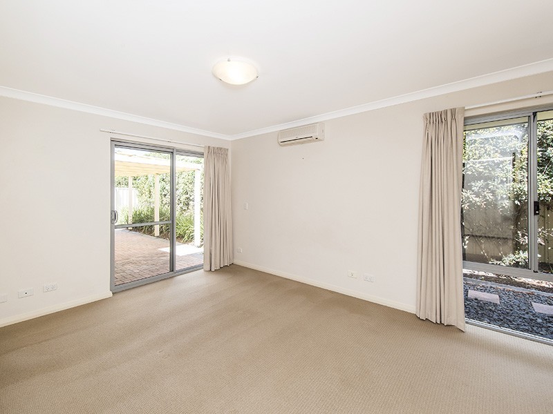 6 Mallee Close, Falcon WA 6210