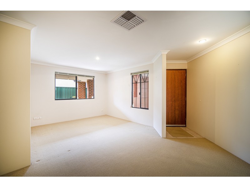 11 Meakins Court, Bayswater WA 6053