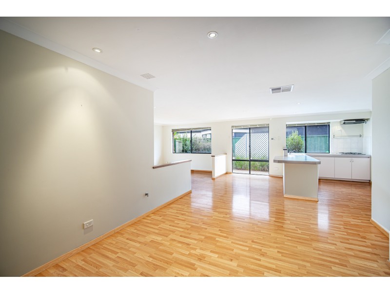 11 Meakins Court, Bayswater WA 6053