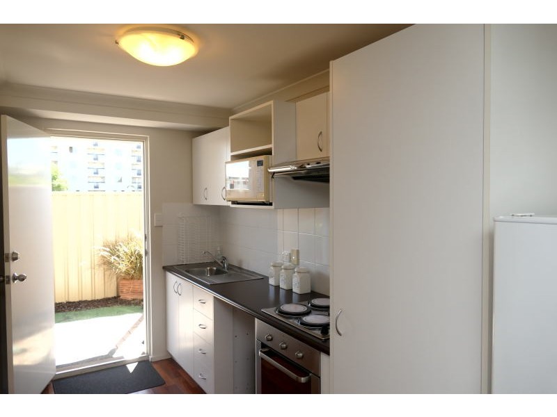 21/1 Fitzroy Road, Rivervale WA 6103