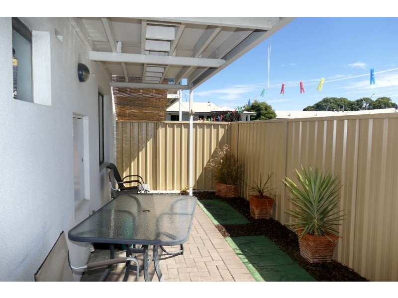 21/1 Fitzroy Road, Rivervale WA 6103