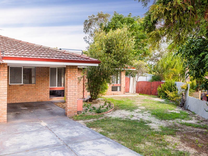 1A Kelly Road, Girrawheen WA 6064