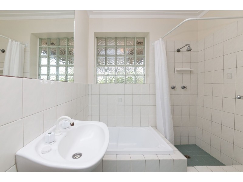 1A Kelly Road, Girrawheen WA 6064