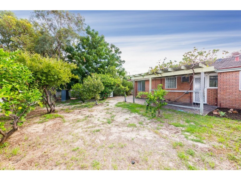 1A Kelly Road, Girrawheen WA 6064