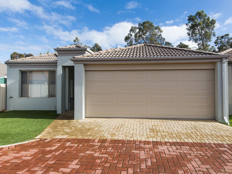 1/61 Baza Gardens, Maida Vale WA 6057