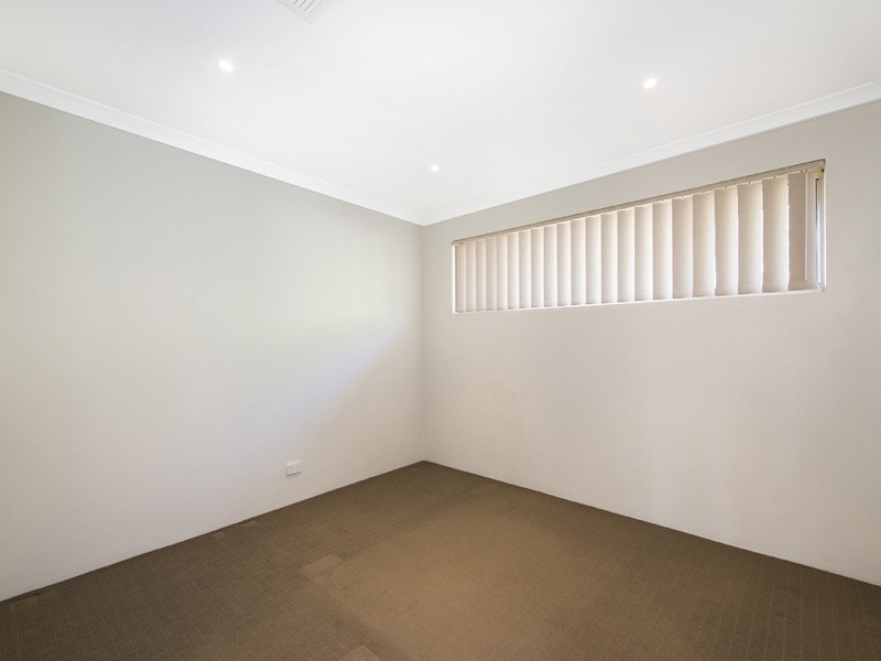 1/61 Baza Gardens, Maida Vale WA 6057