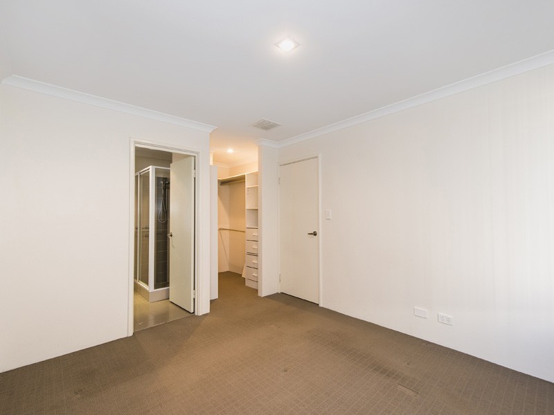 1/61 Baza Gardens, Maida Vale WA 6057