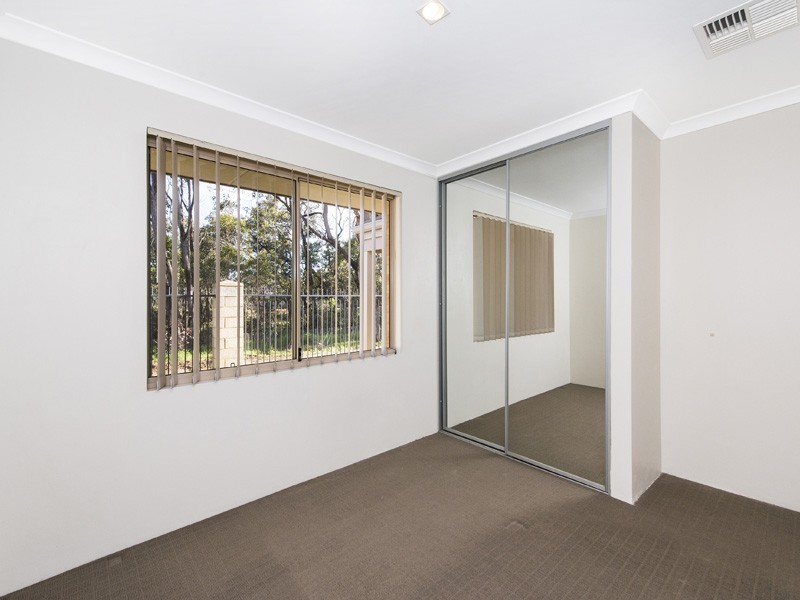 1/61 Baza Gardens, Maida Vale WA 6057