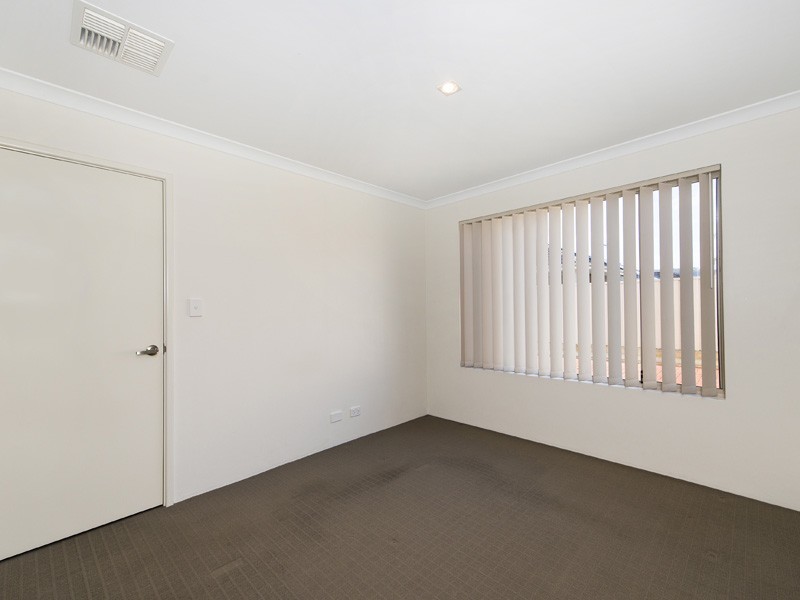 1/61 Baza Gardens, Maida Vale WA 6057