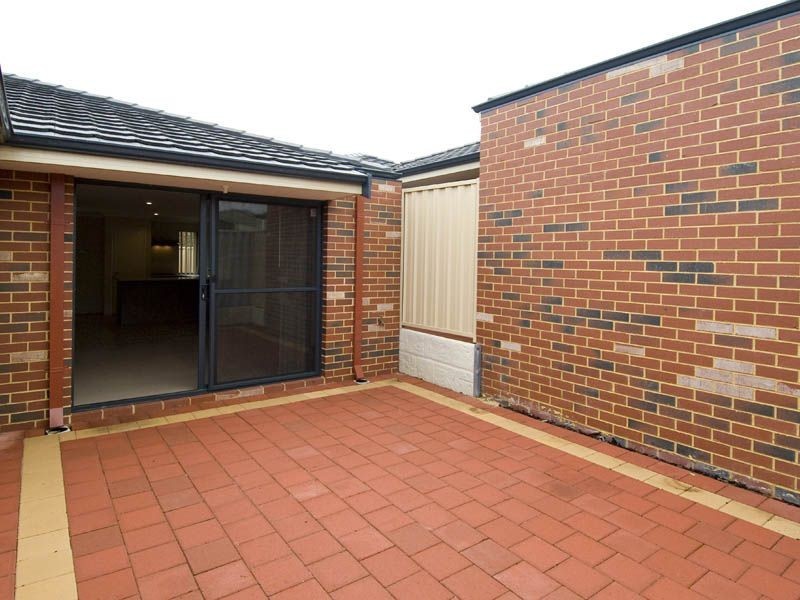 10A Piedmont Street, Nollamara WA 6061