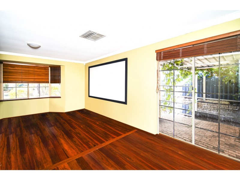 2A Sulphur Road, Parmelia WA 6167