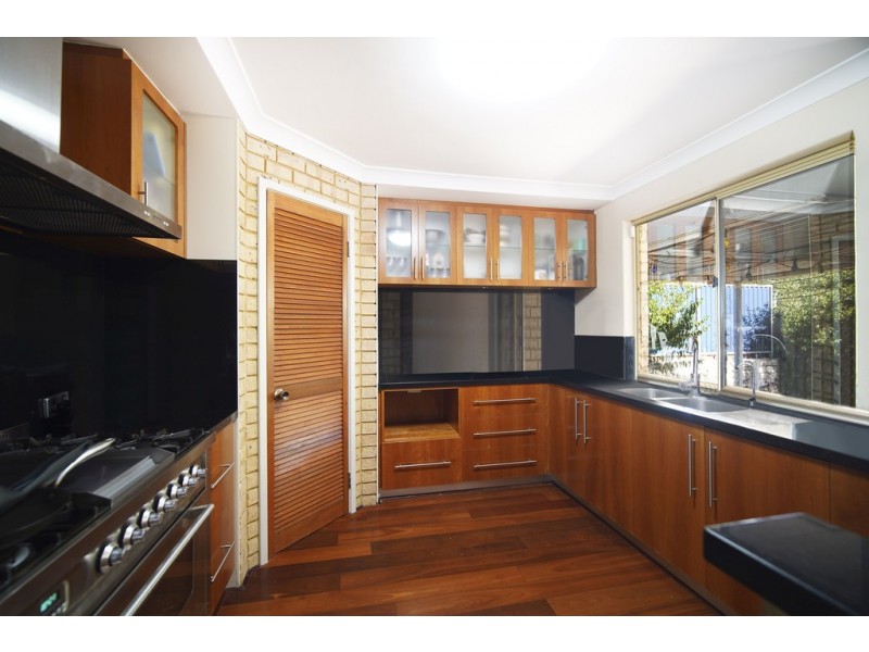 2A Sulphur Road, Parmelia WA 6167