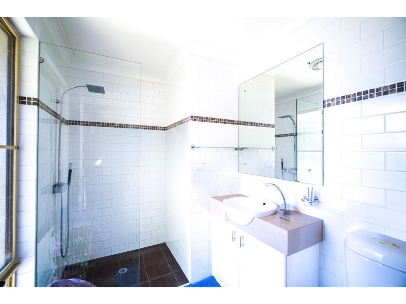 2A Sulphur Road, Parmelia WA 6167