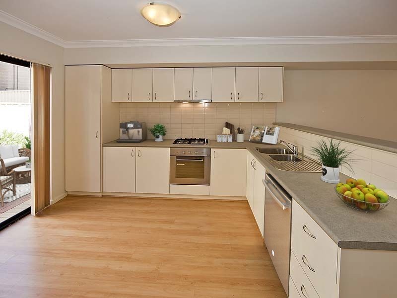 8/250 Healy Road, Hamilton Hill WA 6163