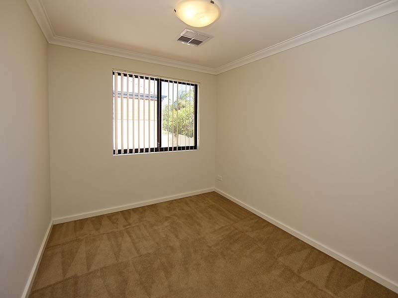 8/250 Healy Road, Hamilton Hill WA 6163