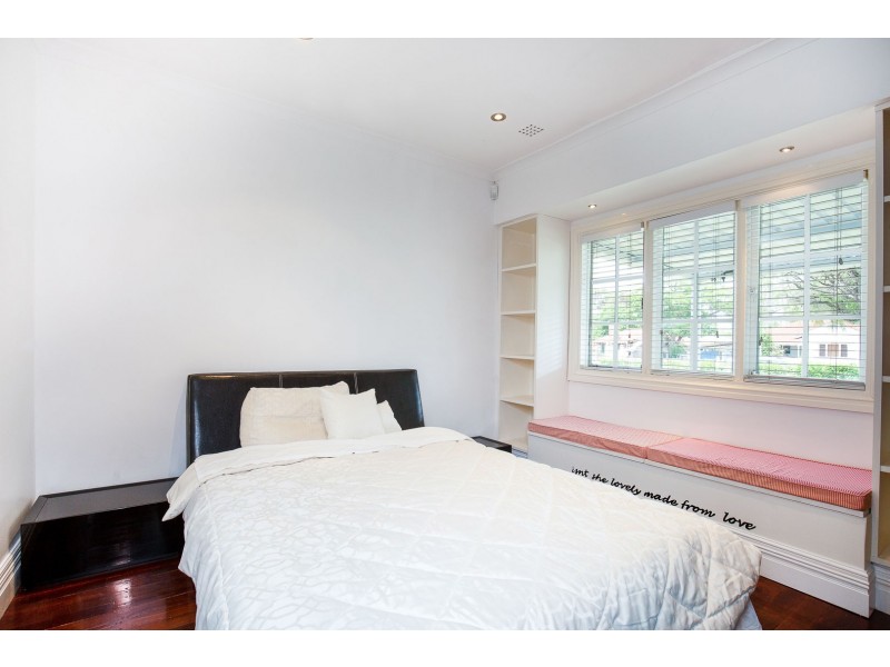 28 Archibald Street, Willagee WA 6156