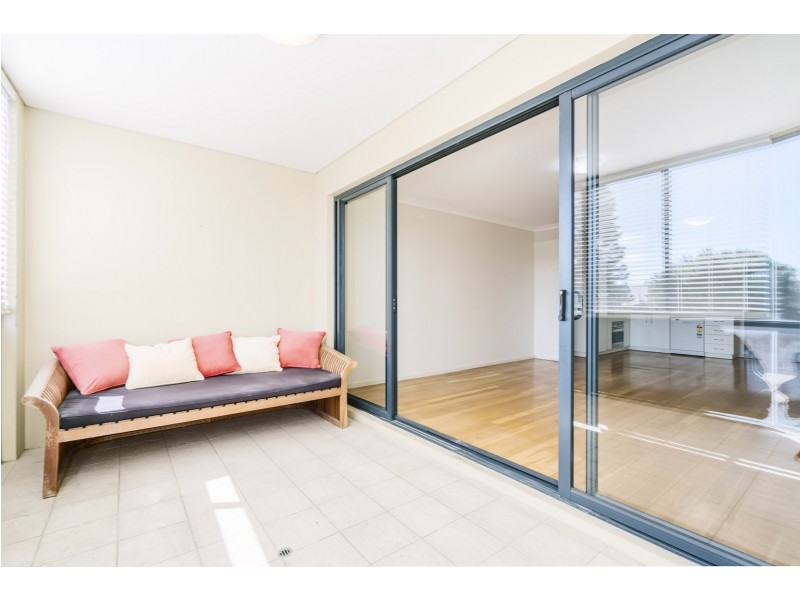 10/2-4 Pensioner Guard Road, North Fremantle WA 6159