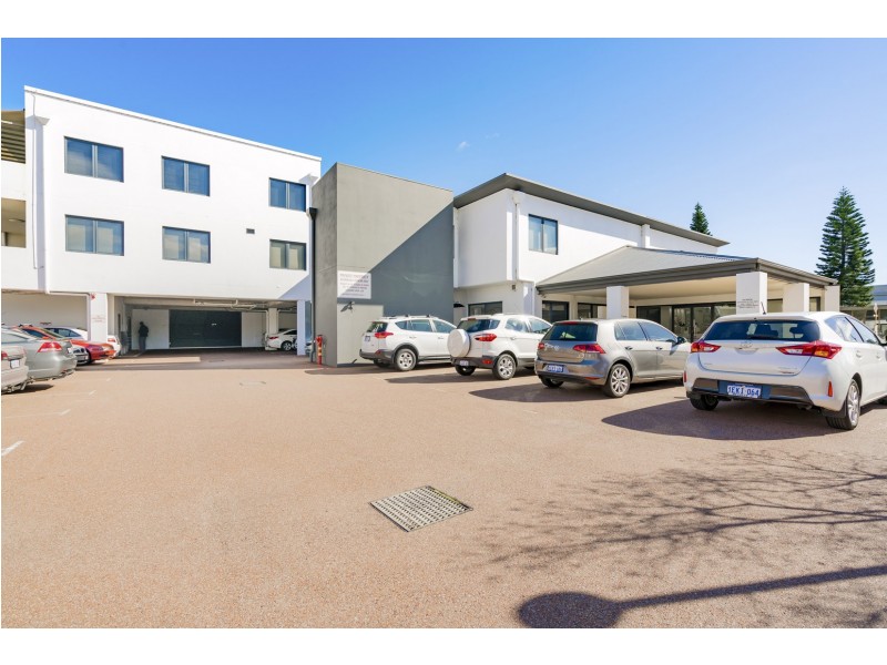 10/2-4 Pensioner Guard Road, North Fremantle WA 6159