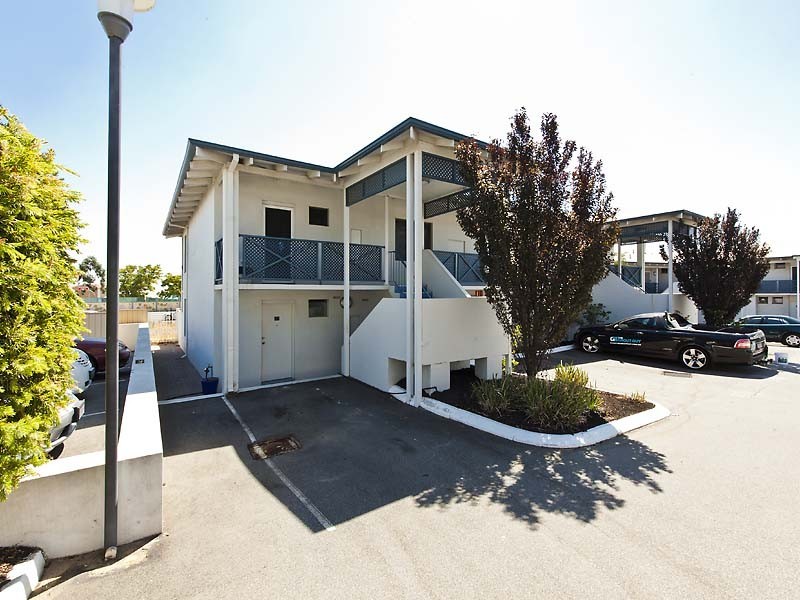 25/1 Fitzroy Road, Rivervale WA 6103