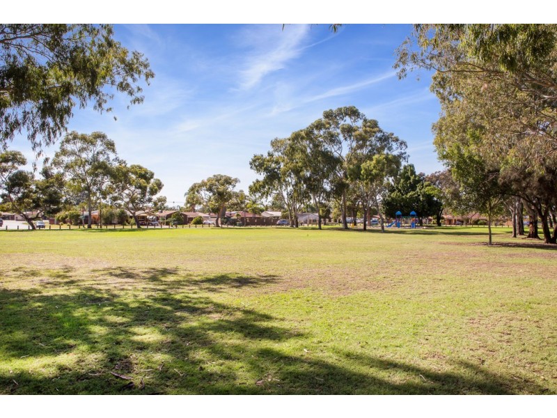 68 Kellar Way, Thornlie WA 6108