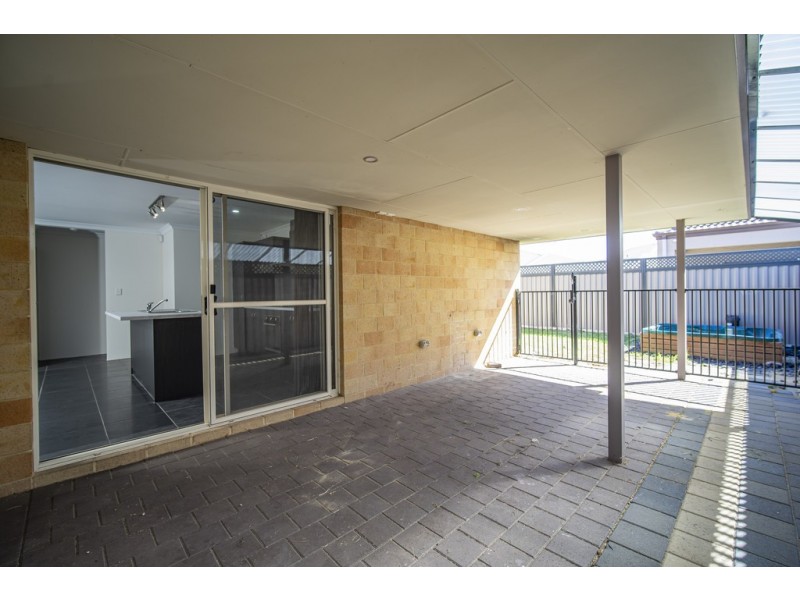 103 Monticello Parkway, Piara Waters WA 6112