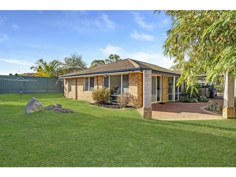 13 Shoalhaven Rise, Success WA 6164