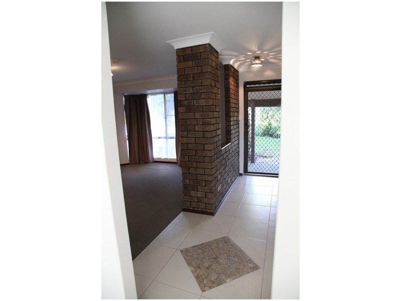 20 Mollerin Place, South Lake WA 6164