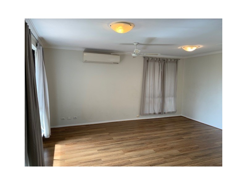 8A Kimberley Way, Parkwood WA 6147