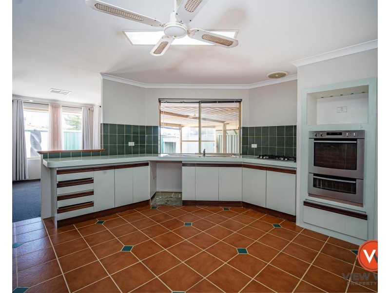 4 Letizia Court, Yangebup WA 6164