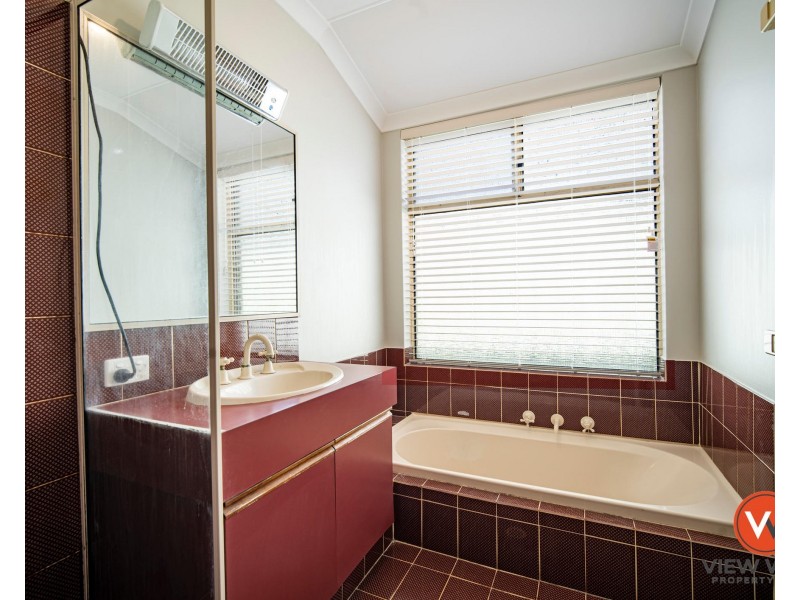 4 Letizia Court, Yangebup WA 6164