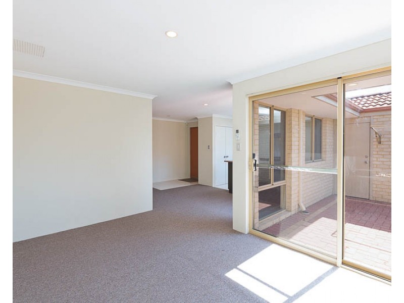 4/9 Cooper Street, Midland WA 6056